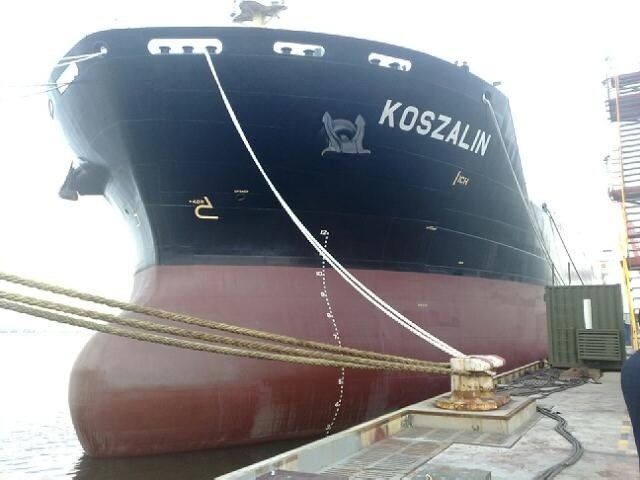 W Chinach ochrzczono statek &quot;Koszalin&quot;Masowiec Koszalin jest w stanie pomieścić 37 mln kg cukru.