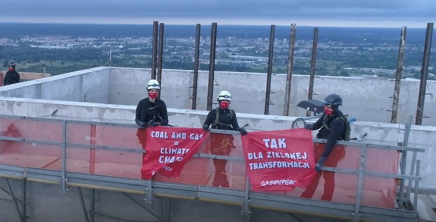 Ostrołęka. Protest ekologów Greenpeace na terenie Elektrowni C. 23.06.2020