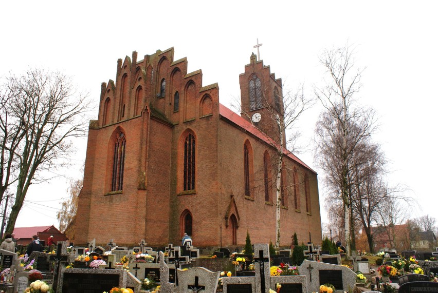 Lichnowy, gmina Chojnice, Kościół pw. św. Jadwigi