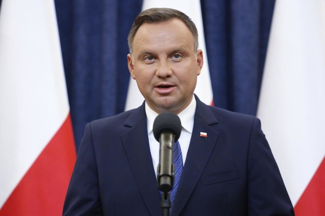 Prezydent Andrzej Duda w Niemczech: UE zakazała żarówek, ludzie pytają, dlaczego. Nie wiem, czy to przypadkiem nie jedna z przyczyn Brexitu.