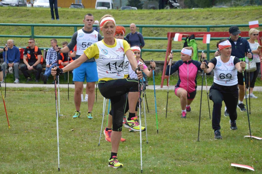 Kościelisko. Ścigali się w zawodach Nordic Walking. Wystartowała też Krystyna Guzik [ZDJĘCIA]