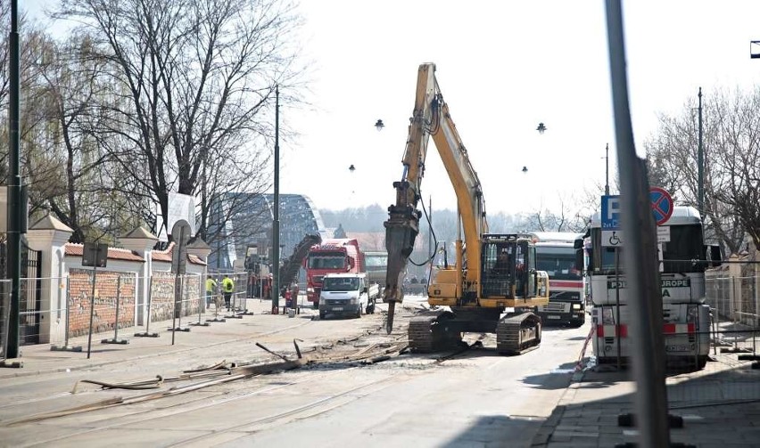 Ruszyła przebudowa ulicy Krakowskiej. Zobacz, jak postępują prace [ZDJĘCIA]