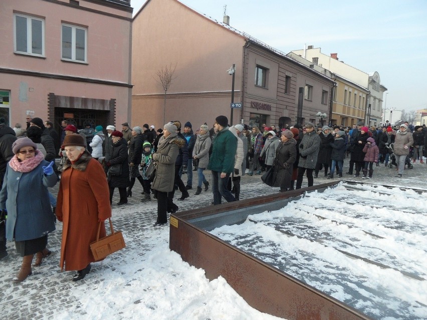 Jaworzno: orszak Trzech Króli na rynku. Nie było Świętej Rodziny... [ZDJĘCIA]