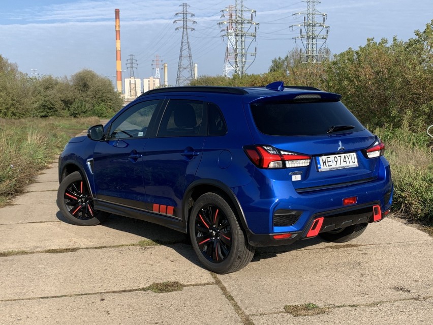 Mówi się, że dinozaury wyginęły. Patrząc na Mitsubishi ASX...