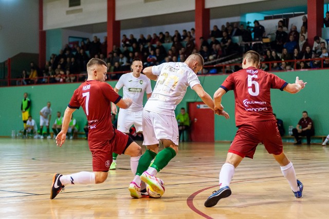 Futsaliści Heiro Rzeszów pokonali u siebie AZS UEK Kraków 4:3