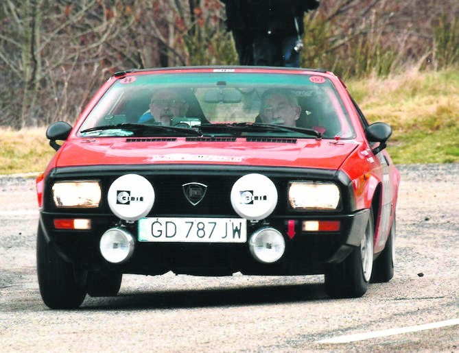 Rallye Monte Carlo Historique 2016 bez śniegu w Alpach. Za...