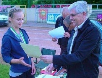 Donata Żelakowska z gimnazjum w Krynkach została Mistrzynią Okręgu Świętokrzyskiego Kadetów w Wędkarstwie Rzutowym.