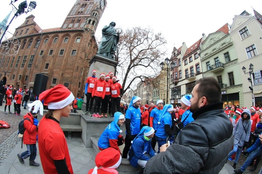 W Toruniu odbył się Festiwal Biegów Świętych Mikołajów....