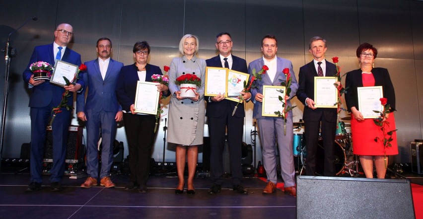 Gmina Starachowice dostała Nagrodę Specjalną podczas gali Lider Ekonomii Społecznej