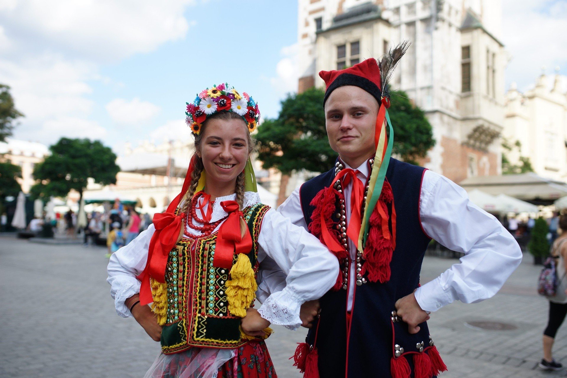 Małopolska w kolorach. Przegląd mody ludowej w naszym regionie | Dziennik  Polski