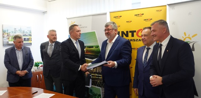 Podpisano umowę na budowę serwisowni pociągów Kolei Mazowieckich w Radomiu.
