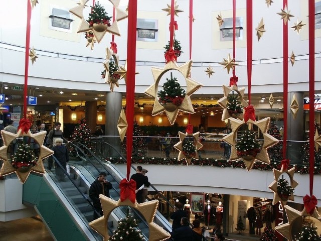 Pierwsze dekoracje świąteczne pojawiają się w sklepach już w listopadzie