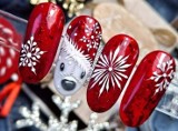 Jaki paznokcie na święta? Stylizacje paznokci: jaki kolor i wzór na paznokciach wybrać na Święta Bożego Narodzenia? [INSPIRACJE]