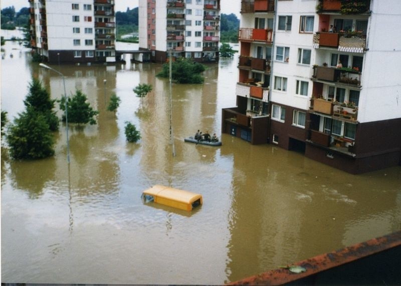 Czas trwania żałoby narodowej: 18 lipca 1997 r....