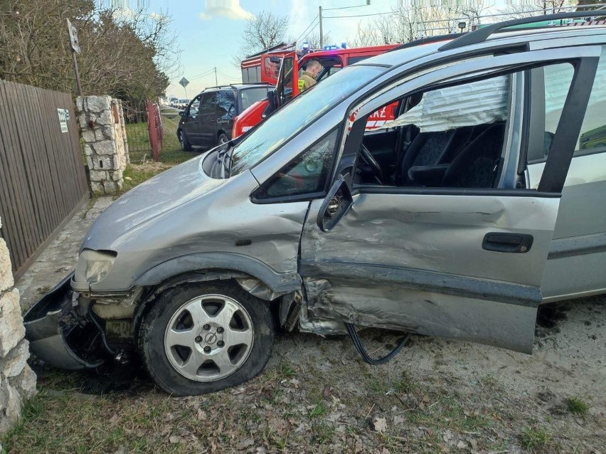 Wypadek w Cianowicach na drodze wojewódzkiej nr 794