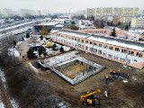 Toruń. Na Rubinkowie powstaje nowa pływalnia - będą w niej dwa baseny