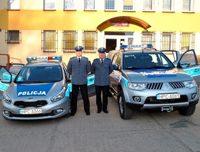 Nowe samochody policjantów z Osia i Pruszcza