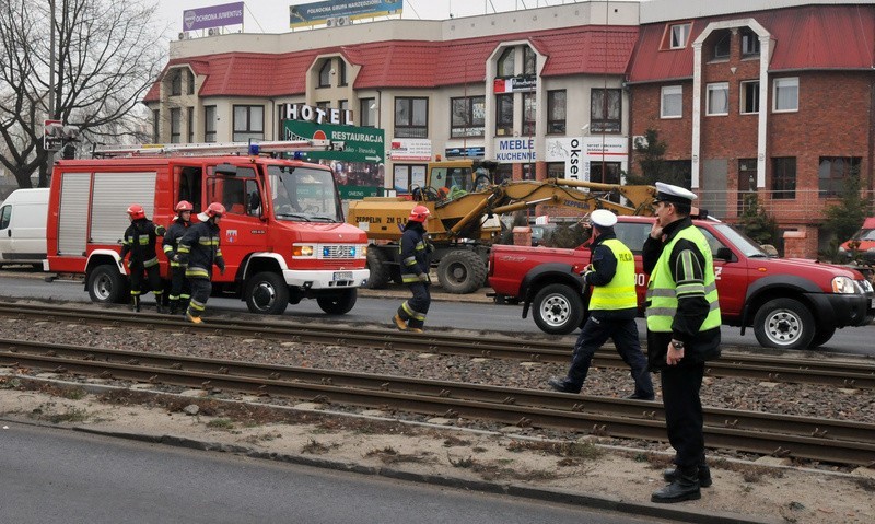 Ciężarówka zderzyła się z tramwajem w Bydgoszczy