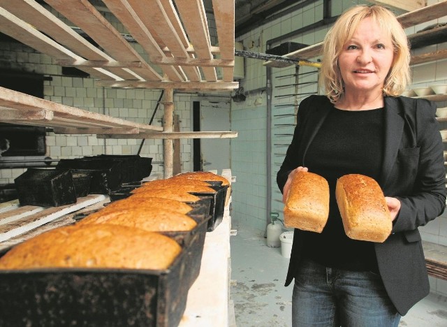 W jednej z najstarszych piekarni w Kielcach, którą prowadzi Halina Dobrowolska, pieczywo wyrabia się według tradycyjnych receptur.