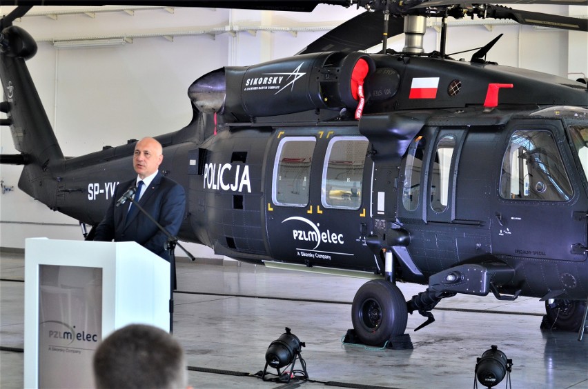 Polskie Zakłady Lotnicze w Mielcu podpisały umowę z policją. Śmigłowce Black Hawk trafią do Biura Operacji Antyterrorystycznych