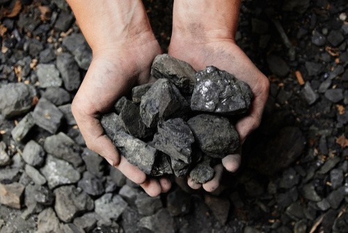 „Węgiel tanio sprzedam”. Uważaj na nowe oszustwa internetowe