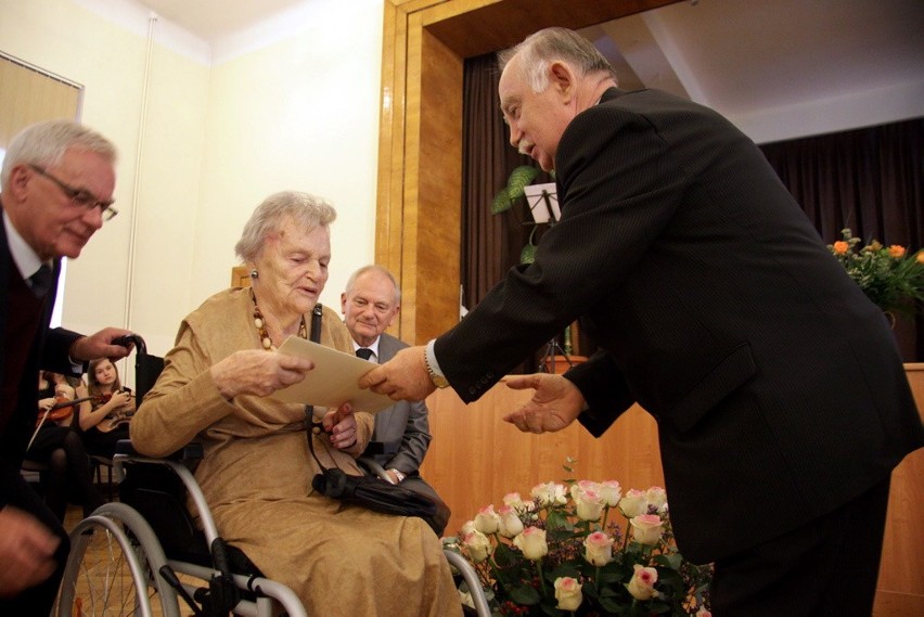 Dr Helena Metera świętowała w piątek na Wydziale Pedagogiki...