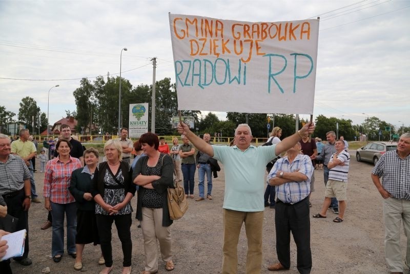 Mieszkańcy Grabówki świętują sukces. Ale zaraz trzeba zabrać się do pracy (zdjęcia, wideo)