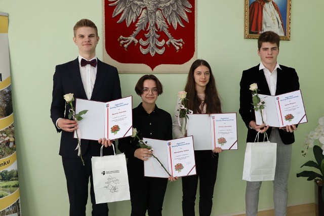 Stypendyści: Marcin Kurzak, Aleksandra Teklak, Daniela Kocełuch, Igor W&oacute;jcik.