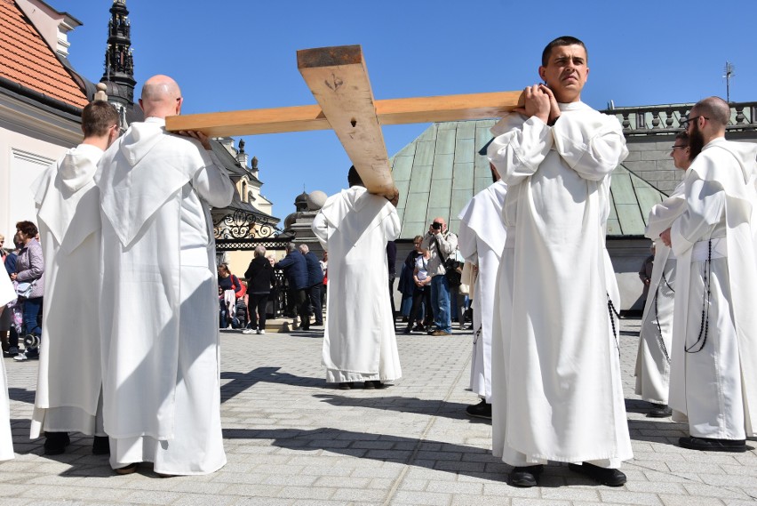 Droga Krzyżowa na Jasnej Górze w piątek 19 kwietnia 2019....