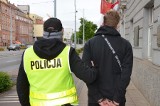 Gdańsk: Oszust na BLIK-a zatrzymany na gorącym uczynku! Na razie usłyszał dwa zarzuty, ale na tym nie koniec. Grozi mu 8 lat więzienia