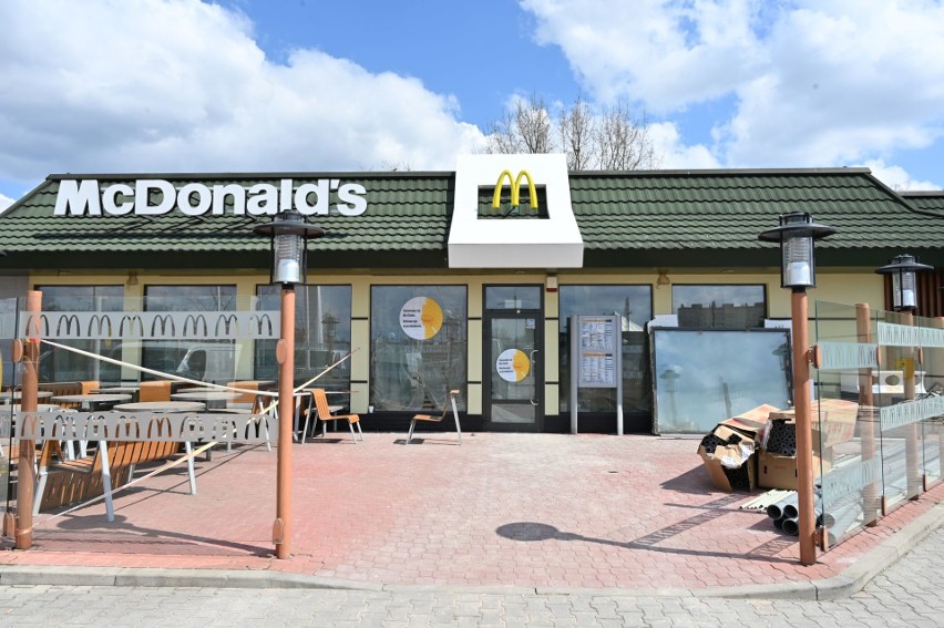 Restauracja McDonald's przy Alei Solidarności w Kielcach chwilowo zamknięta. Trwa tam spory remont (ZDJĘCIA)