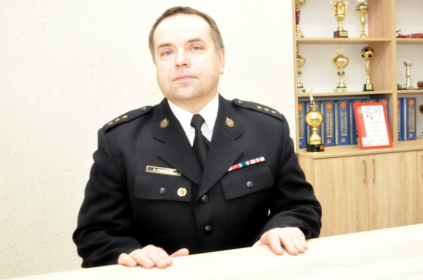 St. kpt. Piotr Bębenek z chrzanowskiej straży pożarnej,...