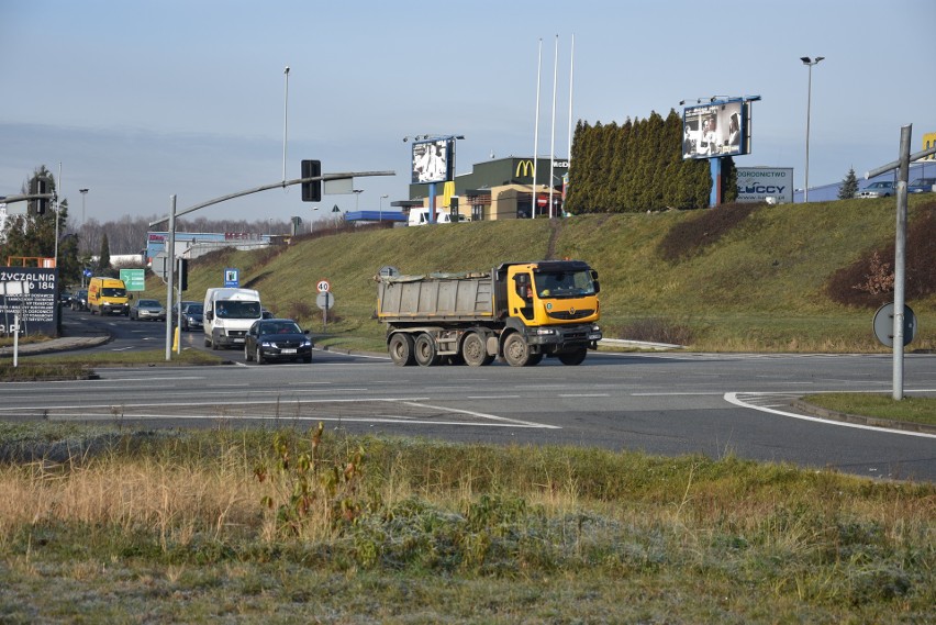 DK 94 w Sosnowcu. Skrzyżowanie przy Makro