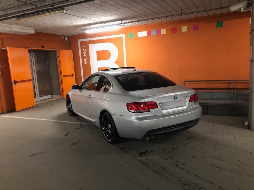 Zobaczcie nowych mistrzów parkowania na ulicach, parkingach...