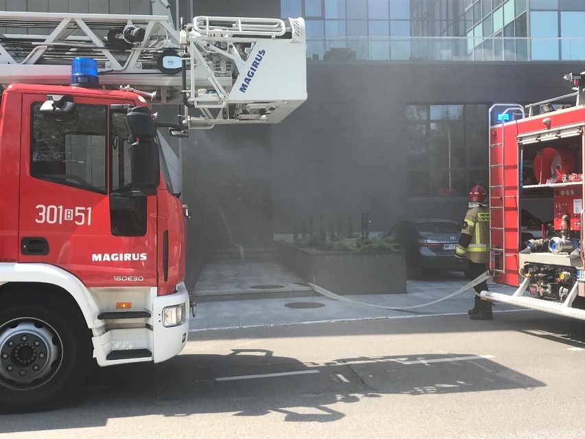 Pożar biurowca na ul. Świętojańskiej: 13.06.2019. Ludzie...