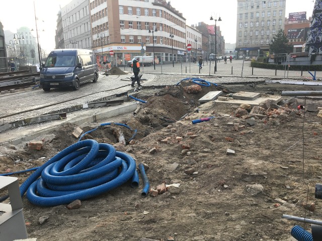 Prace nad przebudową torowiska w centrum Zabrza idą pełną parą. Wykonawcy mają nadzieję, że remont uda się zakończyć w marcu