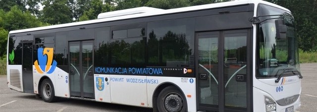 Cyklobus, czyli autobus z przyczepą rowerową kursuje w każdą sobotę i niedzielę oraz święta na linii 38 Wodzisław Śląski-Gołkowice