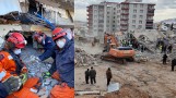 Strażak pochodzący z Bukowska w powiecie sanockim ratuje ludzi spod gruzów w Turcji. Zobacz zdjęcia i wideo