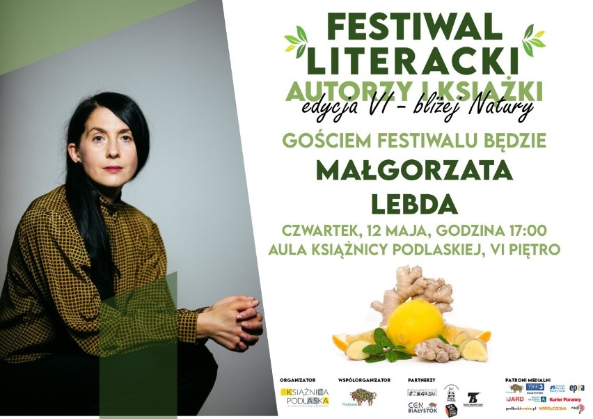 Czwartek w Książnicy Podlaskiej. Spotkanie autorskie z Małgorzatą Lebdą i Koncert Lecha Dyblika