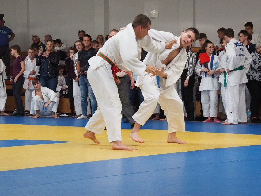 Międzywojewódzkie Mistrzostwa Młodzików i Młodziczek w judo [zdjęcia] 