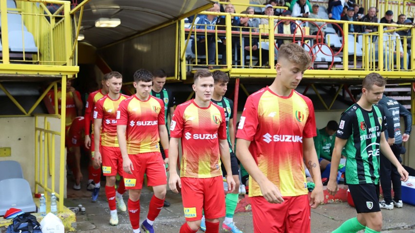 Bardzo dobry mecz Korony II Kielce i wygrana ze Stalą Stalowa Wola 5:3 w trzeciej lidze. Dwie bramki Mateusza Sowińskiego