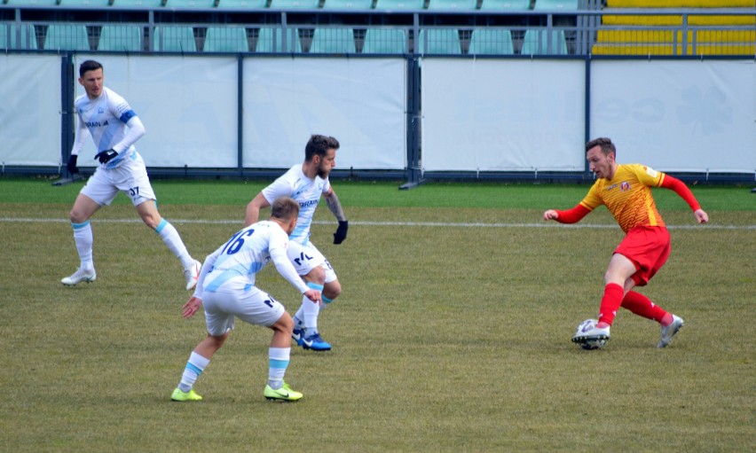 Stal Rzeszów wygrała w niedzielę ze Zniczem Pruszków 1:0....