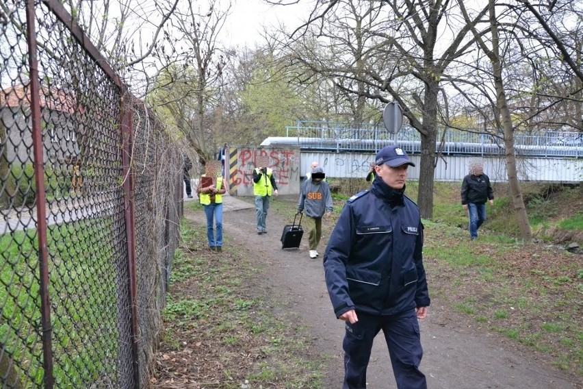 Wizja lokalna z udziałem podejrzanego o zabójstwo