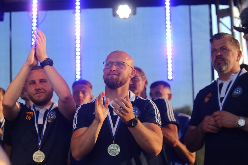 Na stadionie na Cichej Ruch Chorzów hucznie pożegnał się z...