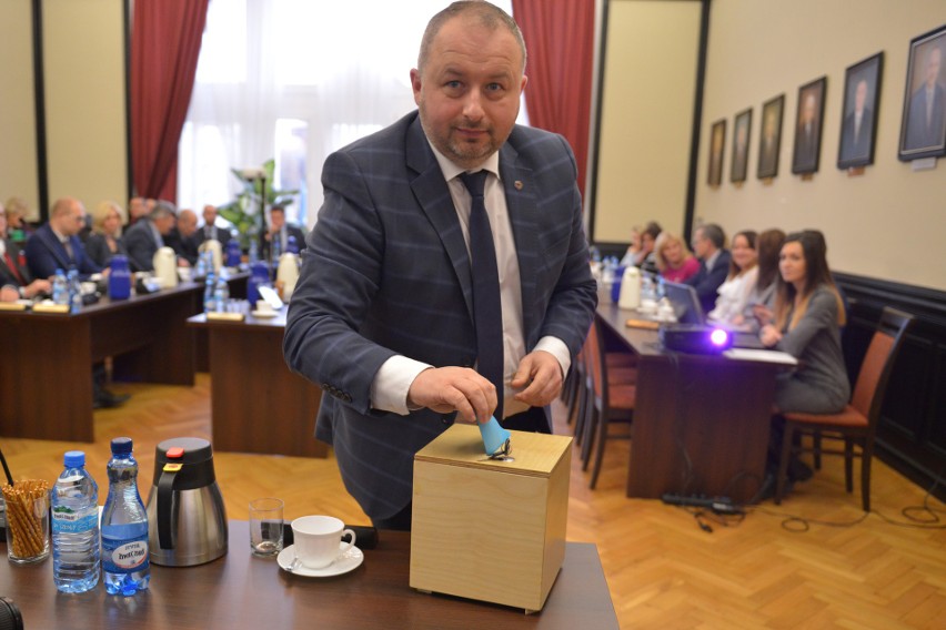 Rada Powiatu Słupskiego wybrała nowe władze [zdjęcia]