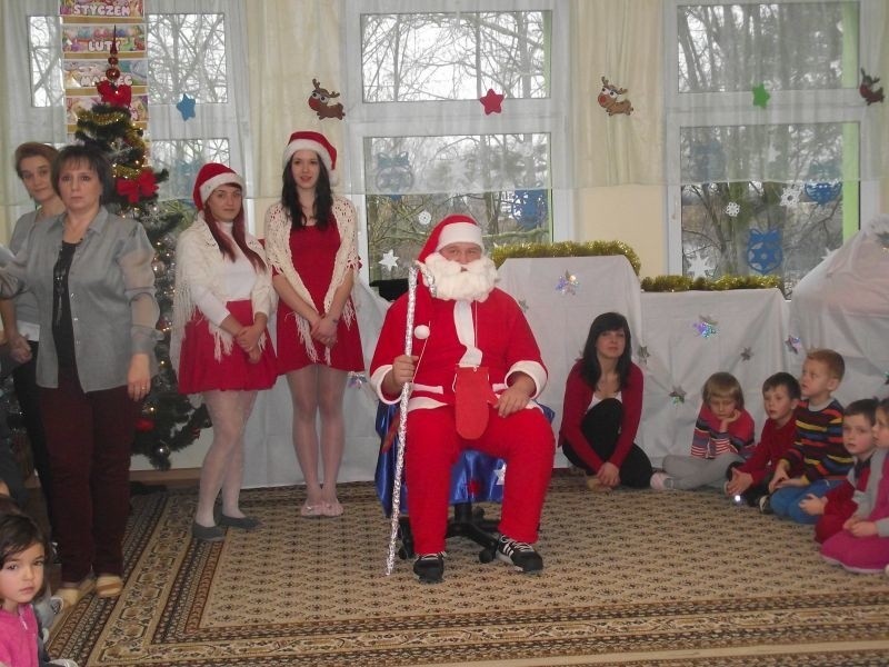 Mikołaj odwiedził sześć grup z PM nr 5