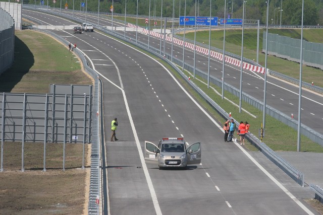 Otwarcie i budowa autostrady A1 między Pyrzowicami i Zabrzem.  Zdjęcia fotoreporterów DZZobacz kolejne plansze. Przesuwaj zdjęcia w prawo - naciśnij strzałkę lub przycisk NASTĘPNE