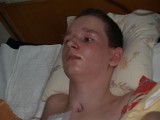 15-letni Filip po tragicznym wypadku jest uwięziony we własnym ciele. Potrzebuje pomocy