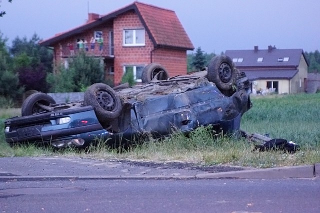 Wypadek w Kaliszu: Jechali na dyskotekę, trafili do szpitala