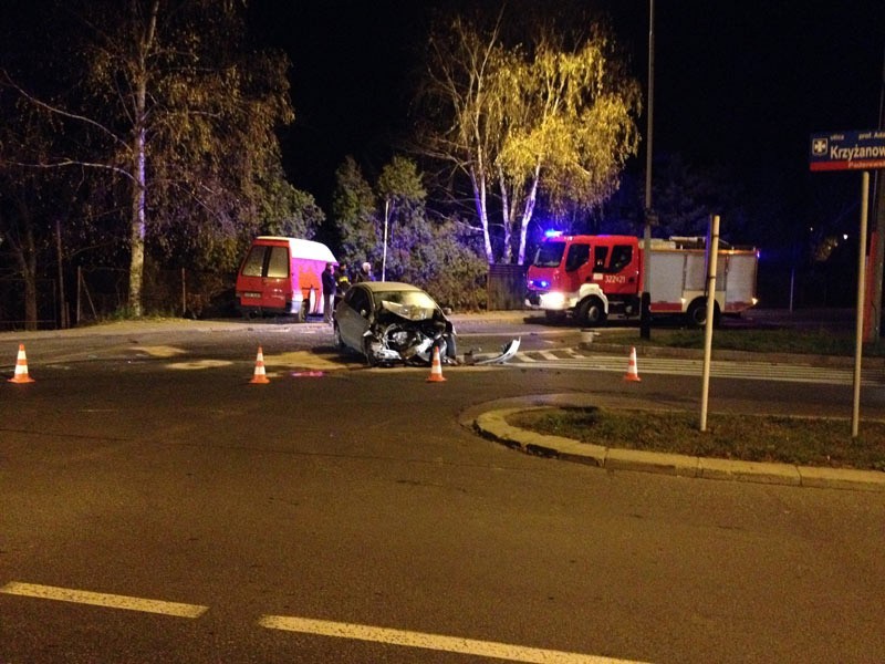 Wypadek na skrzyżowaniu ulic Krzyżanowskiego i Paderewskiego [ZDJĘCIA INTERNAUTÓW]